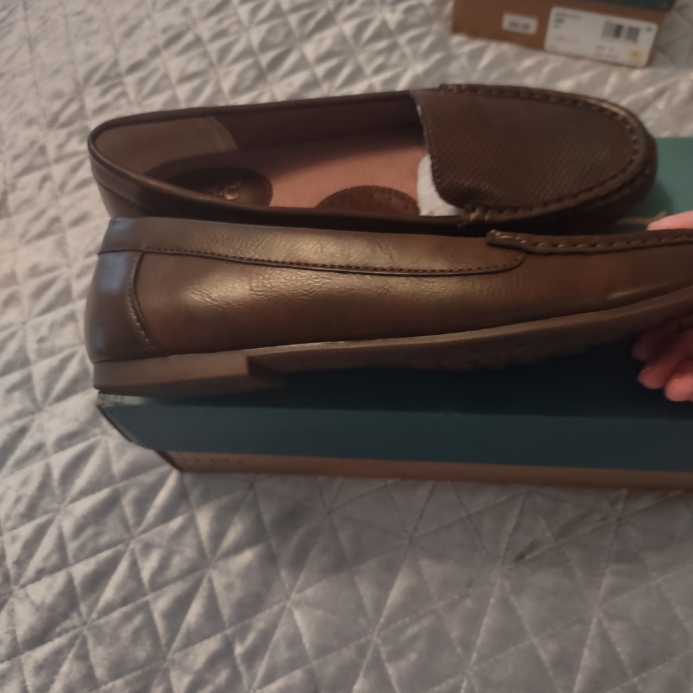 b.o.c. Jana Women's Brown Loafers. Size 8M - Picture 6 of 7